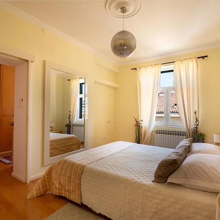 Lucy Retreat - Center - Near Diocletian's Palace With Jacuzzi سبليت