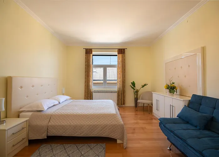 Lucy Retreat - Center - Near Diocletian's Palace With Jacuzzi 斯普利特