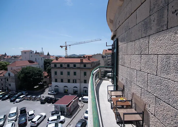 Lucy Retreat - Center - Near Diocletian's Palace With Jacuzzi Split
