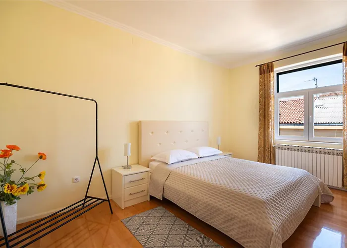 公寓 Lucy Retreat - Center - Near Diocletian's Palace With Jacuzzi 斯普利特