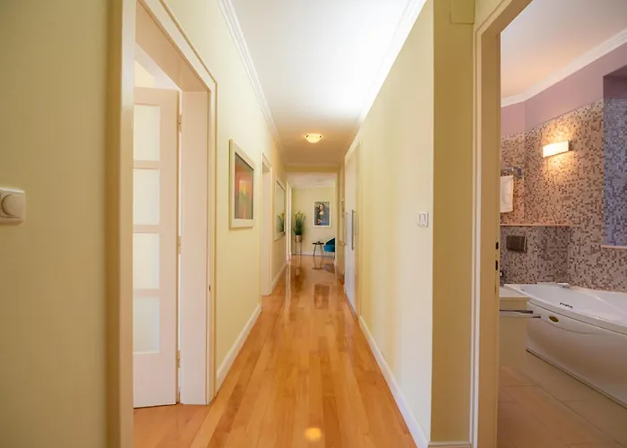 Lucy Retreat - Center - Near Diocletian's Palace With Jacuzzi * 斯普利特