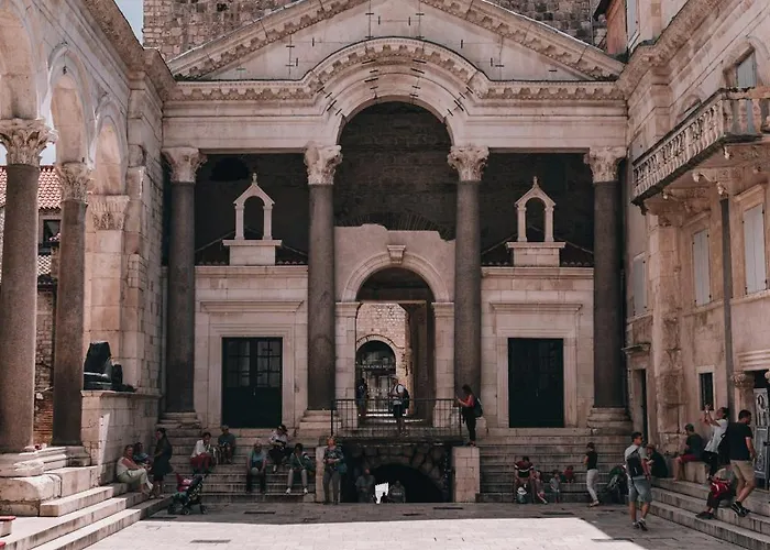 Lucy Retreat - Center - Near Diocletian's Palace With Jacuzzi * 斯普利特