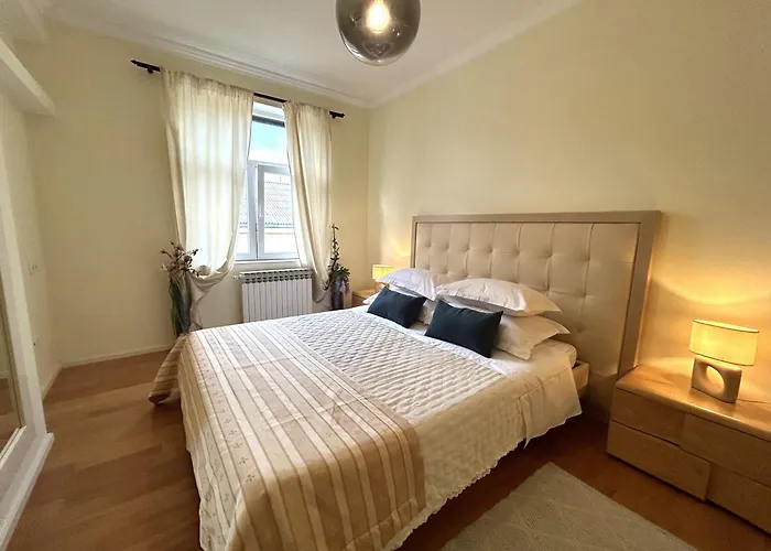 Lucy Retreat - Center - Near Diocletian's Palace With Jacuzzi *