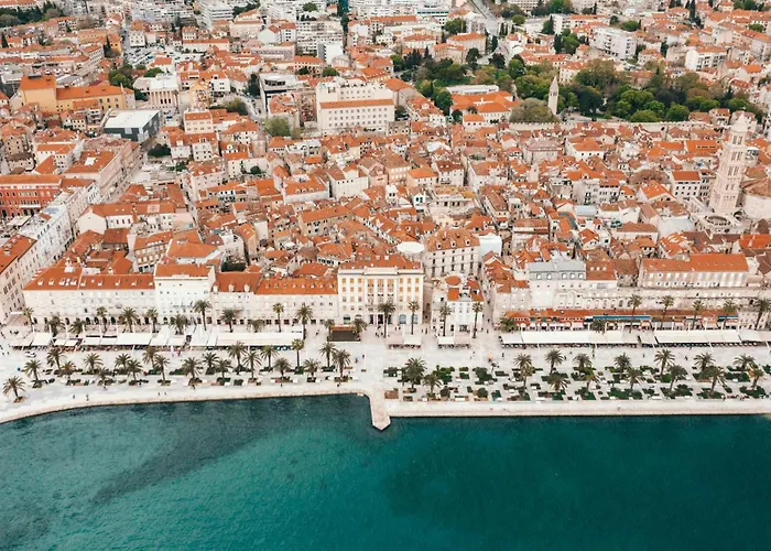 Lucy Retreat - Center - Near Diocletian's Palace With Jacuzzi
