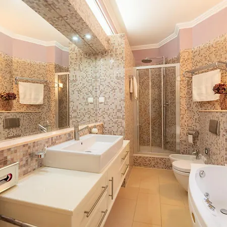 Lucy Retreat - Center - Near Diocletian's Palace With Jacuzzi * Сплит