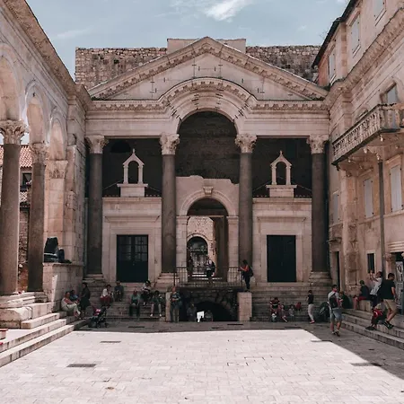 Lucy Retreat - Center - Near Diocletian's Palace With Jacuzzi * 斯普利特