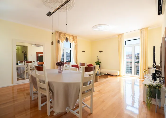 Lucy Retreat - Center - Near Diocletian's Palace With Jacuzzi *