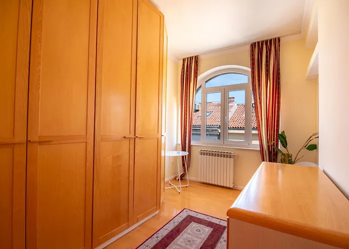 Lucy Retreat - Center - Near Diocletian's Palace With Jacuzzi