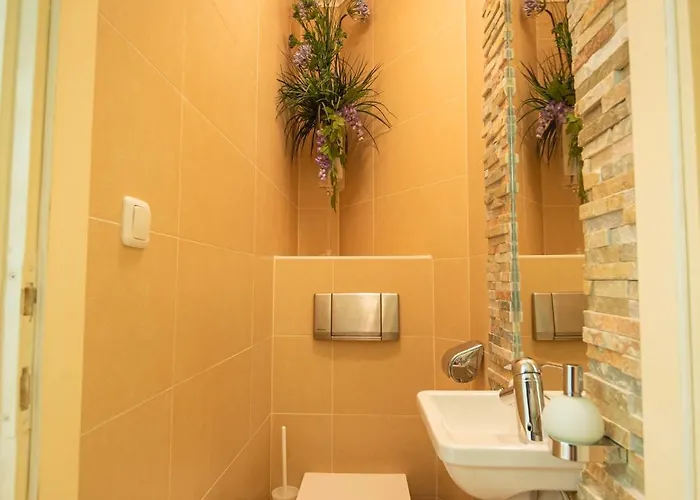 Lucy Retreat - Center - Near Diocletian's Palace With Jacuzzi Διαμέρισμα Σπλιτ