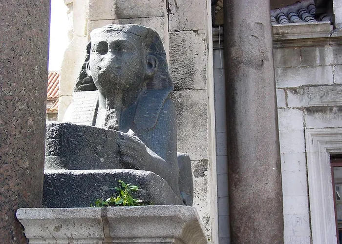 Lucy Retreat - Center - Near Diocletian's Palace With Jacuzzi * Σπλιτ