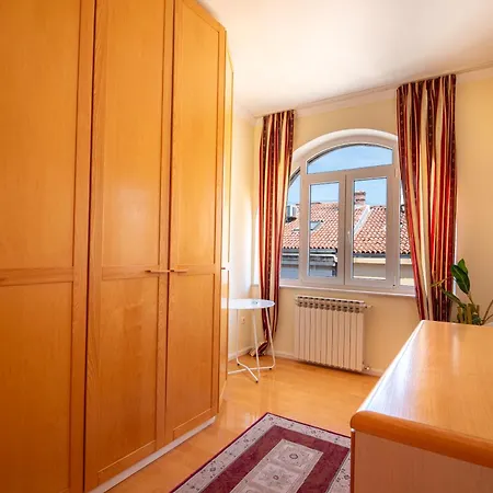 Lucy Retreat - Center - Near Diocletian's Palace With Jacuzzi