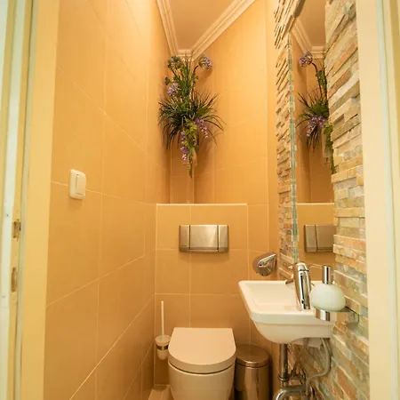 Lucy Retreat - Center - Near Diocletian's Palace With Jacuzzi Apartament Split